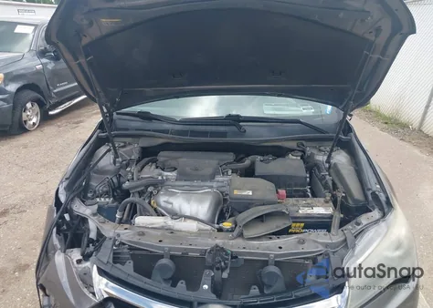 2015 Toyota Camry Le/Se/Xle/Xse z USA, uszkodzony, nr VIN 4T1BF1FK0FU091063